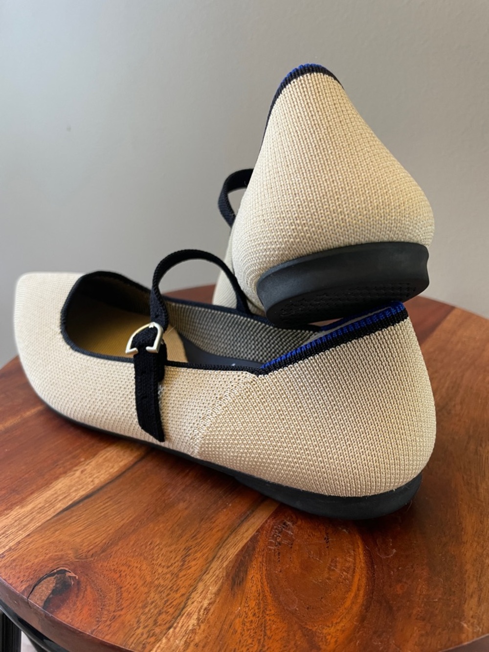Rothy's Pointed Mary Jane Flats in Cream with Black Trim and Blue Heel sz 8 - Picture 4 of 14